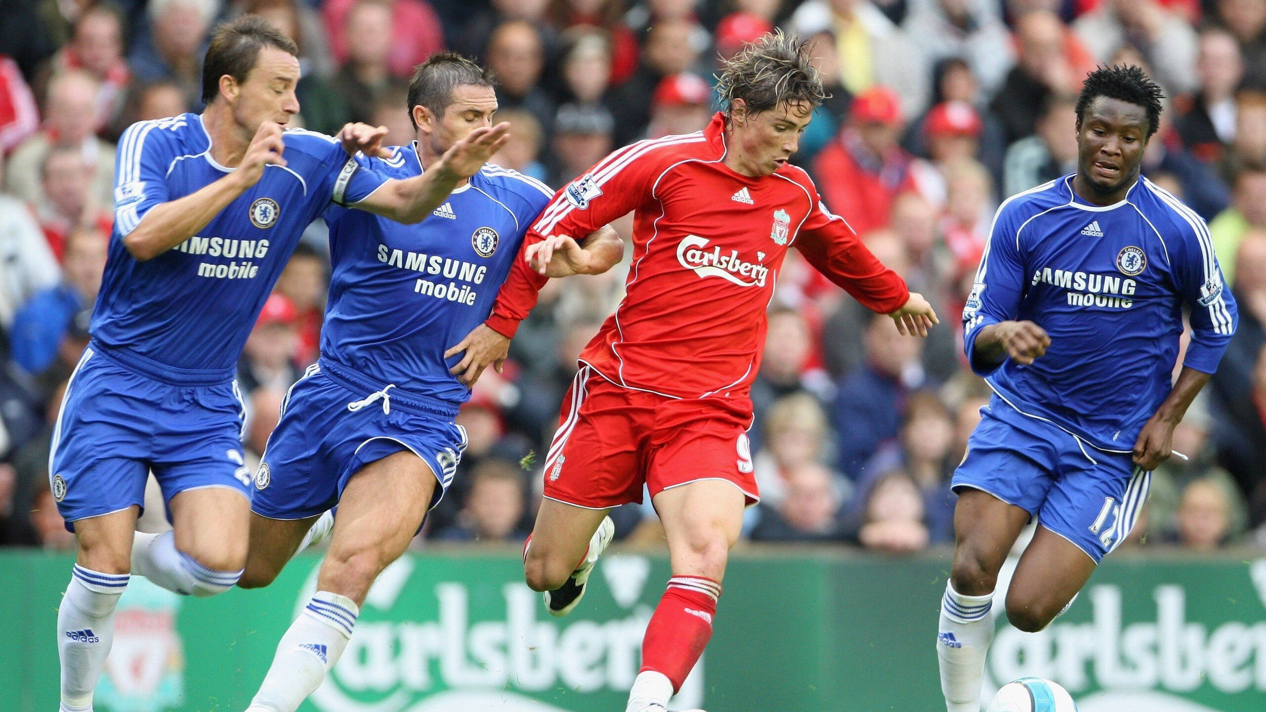 爱游戏app下载-观众热情迎来世界级足球赛事，世界足球竞赛