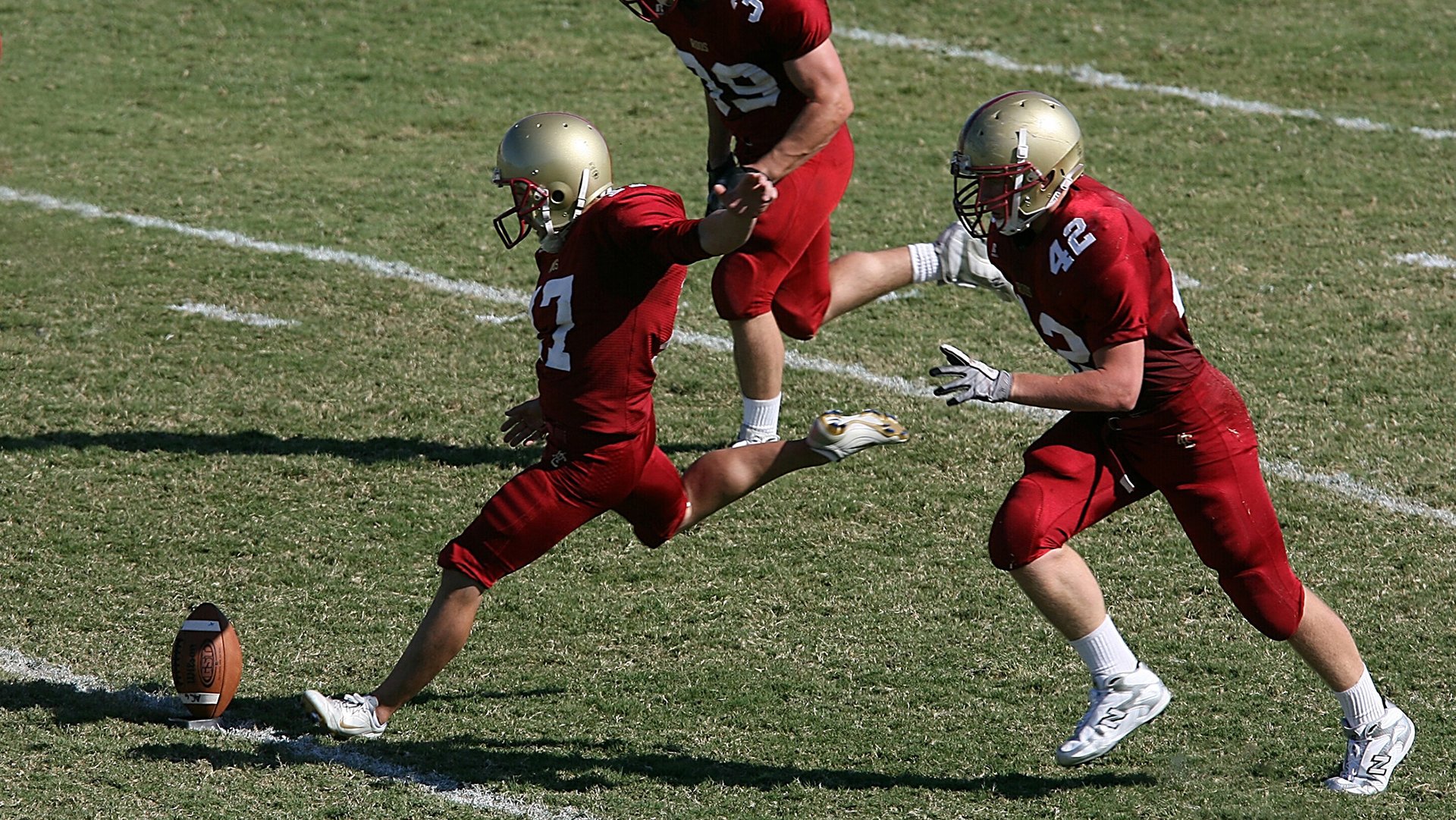 爱游戏体育官方网站-中国足球职业俱乐部战略合作伙伴关系深化，中国足球俱乐部价值